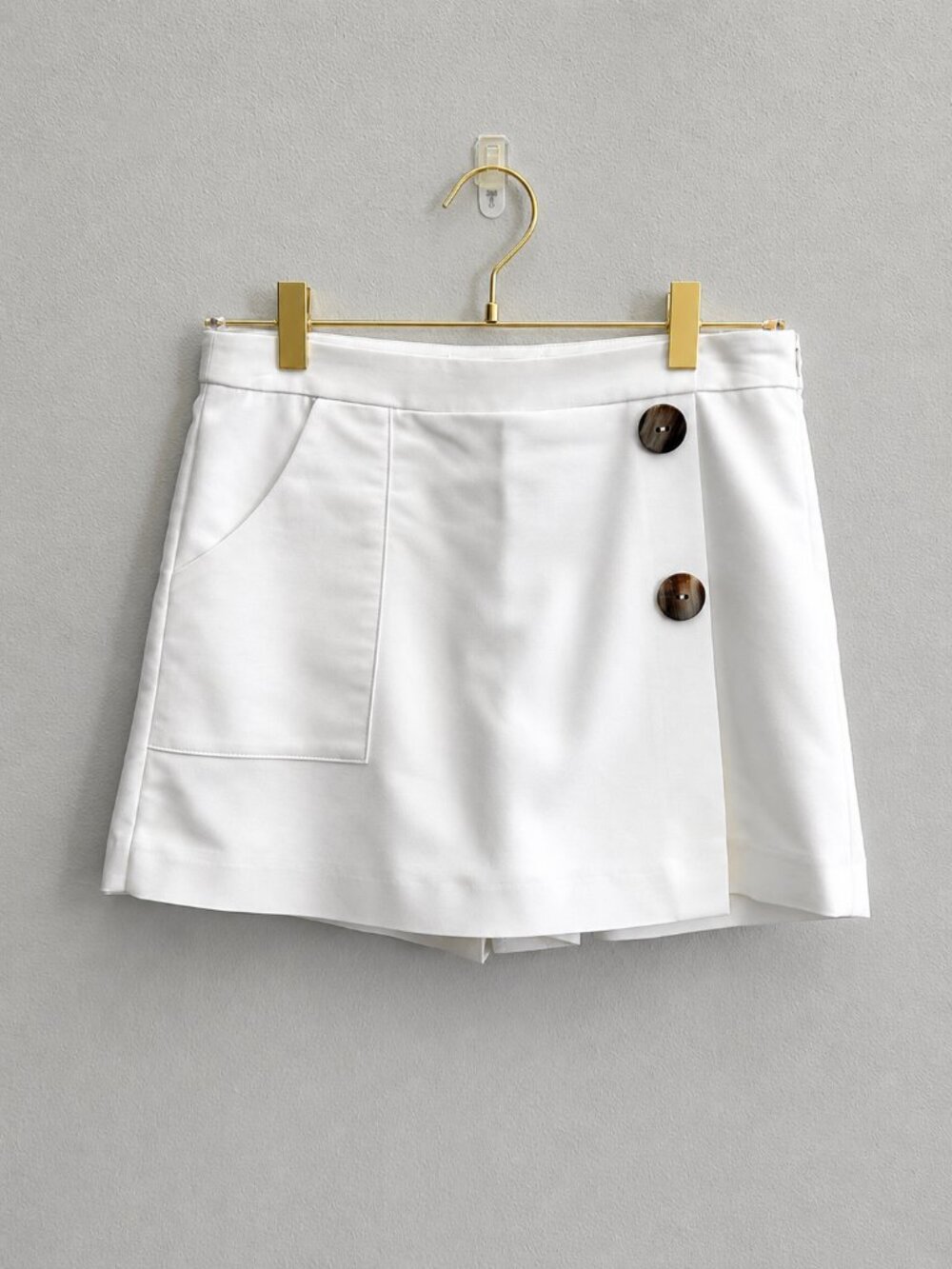 Zara Girls White Skort Size 13-14 | Low-Rise | Adjustable Waist | Button Detail